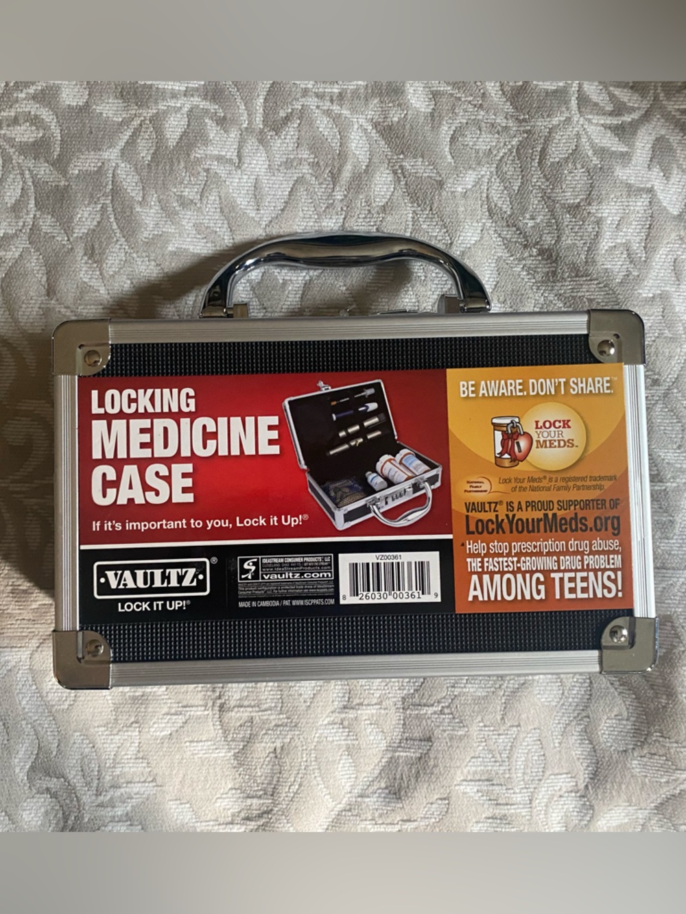 Vaultz Combination Lock Medicine Box Personal Safe Travel Organizer Case NWT